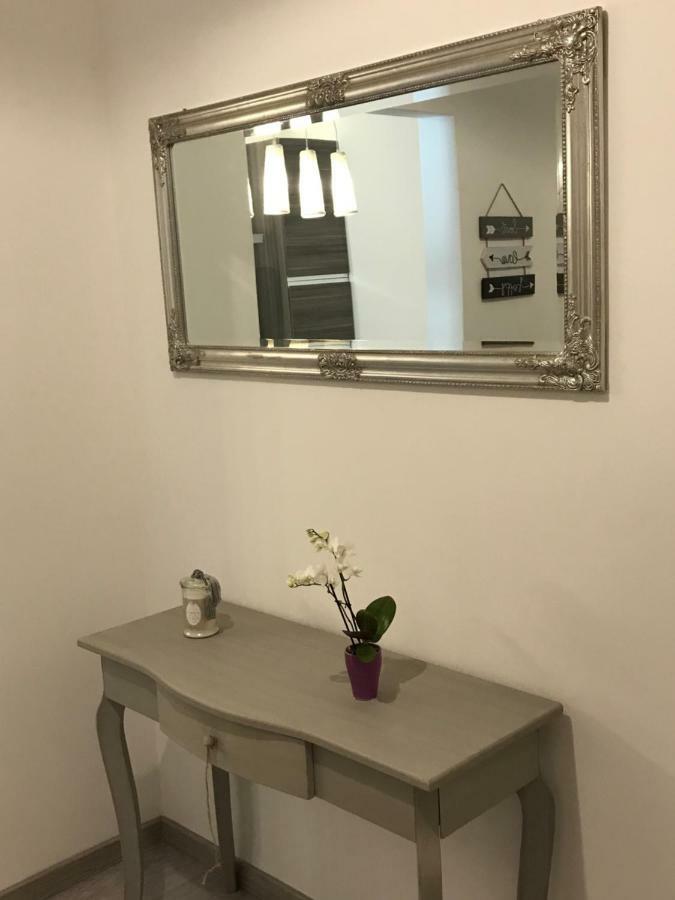 Lovely Apt Really Downtown - Free Private Parking Included! - Генуя Екстер'єр фото