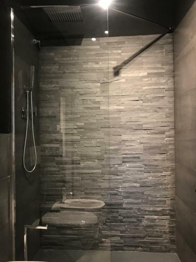 Lovely Apt Really Downtown - Free Private Parking Included! - Генуя Екстер'єр фото
